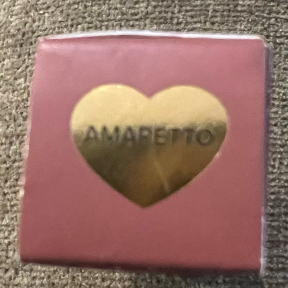 Too Faced Melted Chocolate Liquid Matte
Eye Shadow Bundle - Picture 7 of 9